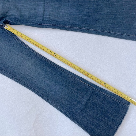 LF Carmar Jordan Raw Hem Button-Fly Flare Jeans, size 26 - Picture 4 of 5